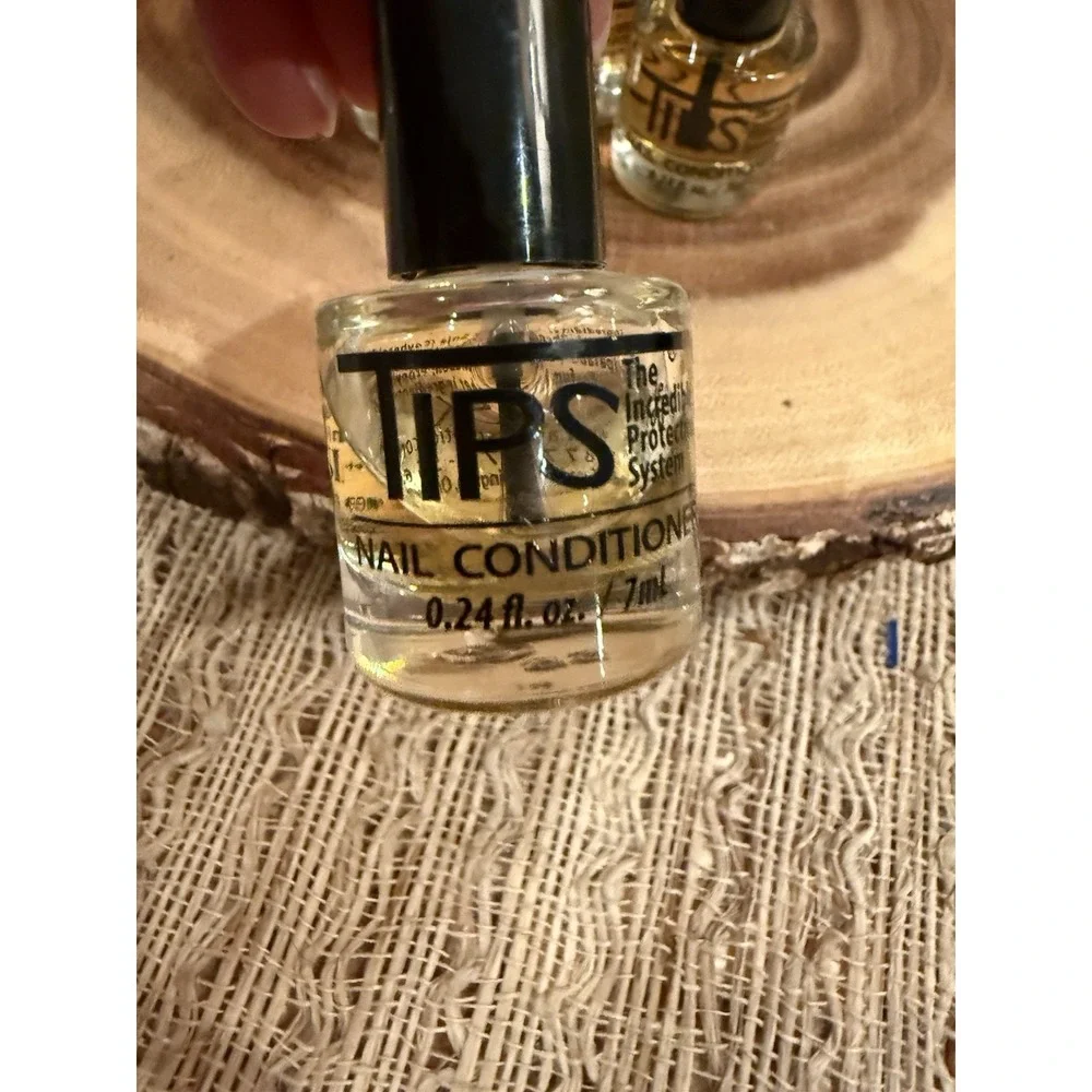 Tips Nail‎ & Cuticle Strengthening Conditioner Treatment 0.24oz Sealed